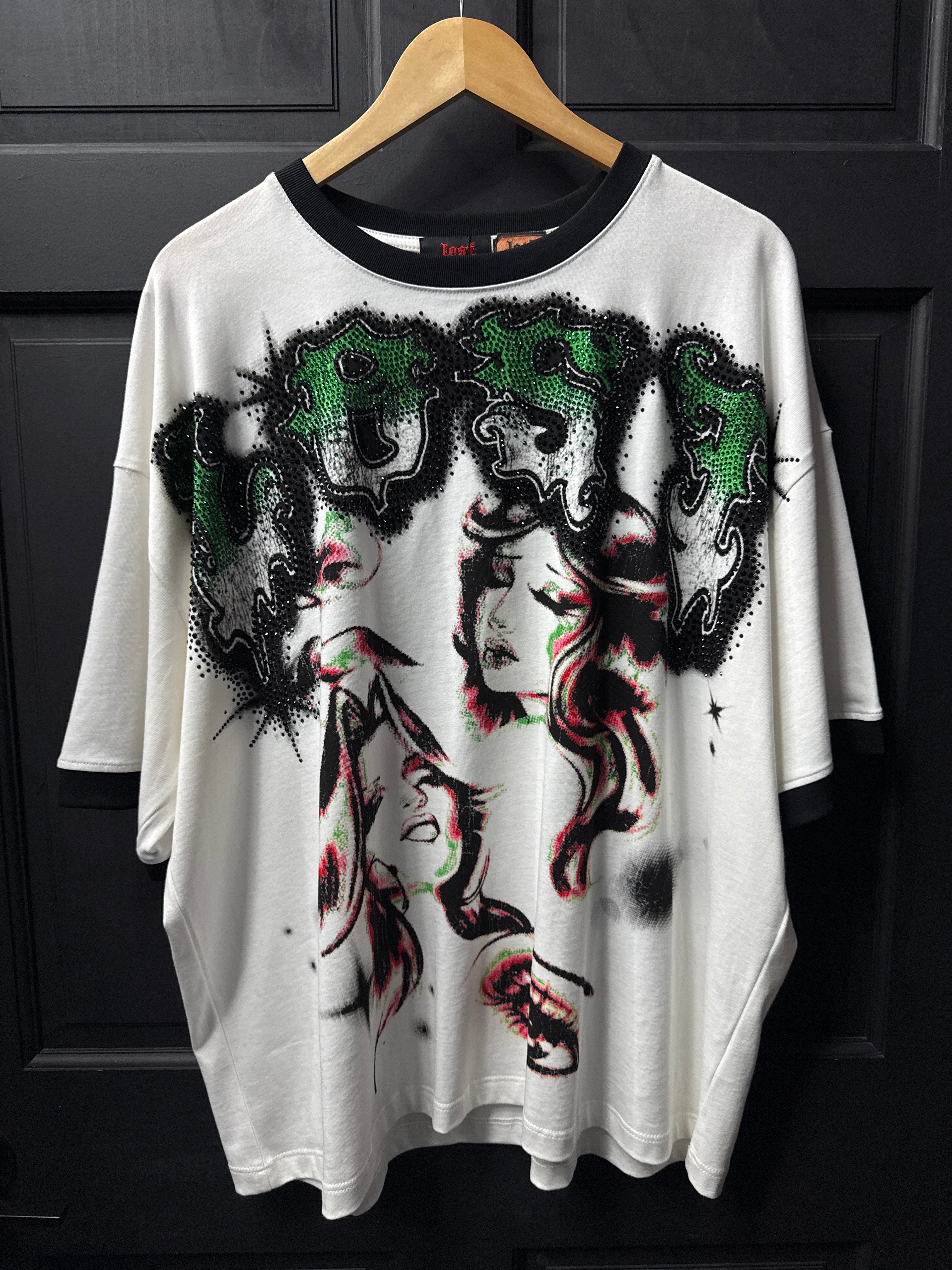 Lost intricacy tee sz XL