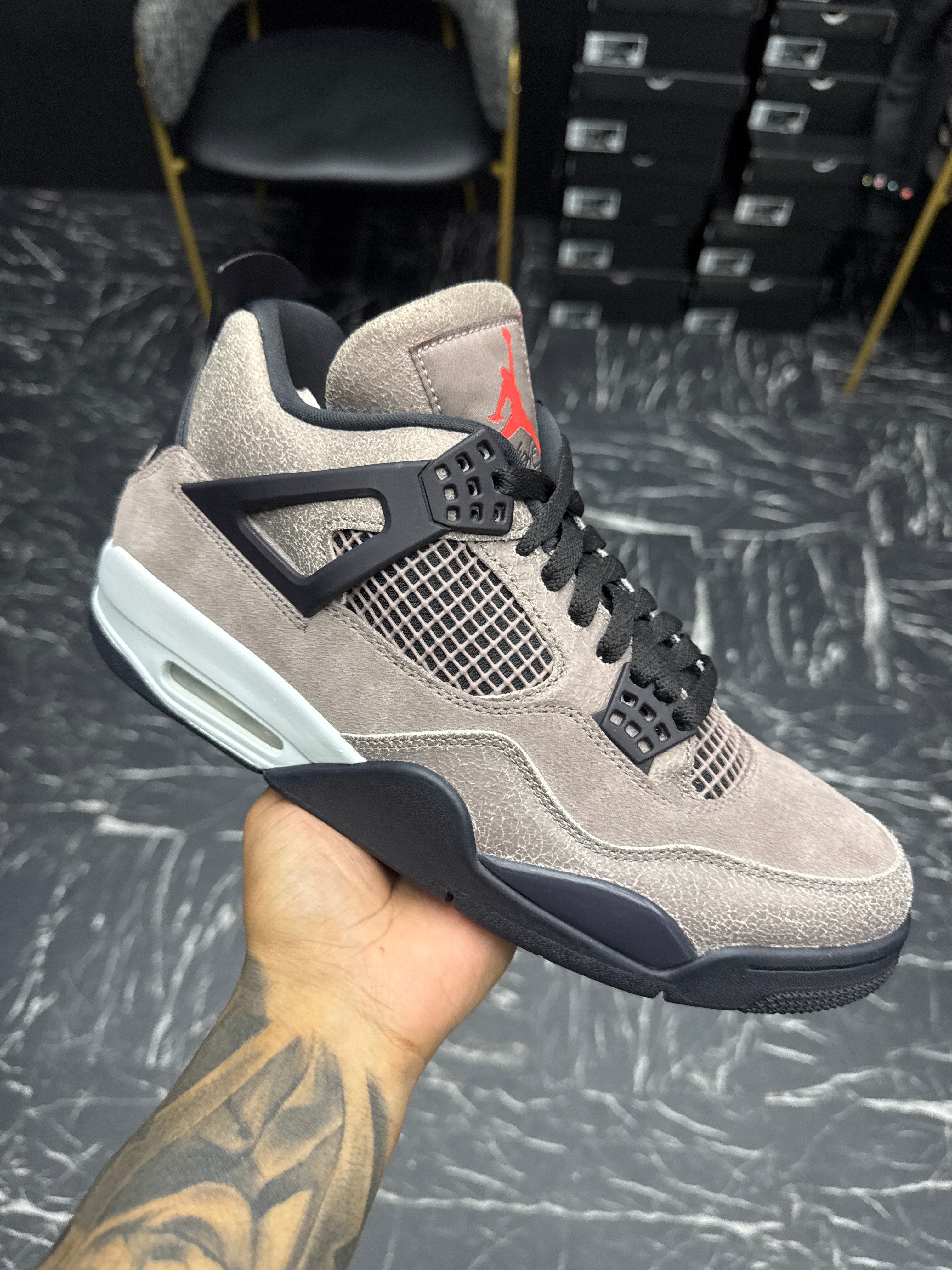 Jordan 4 taupe haze sz 10