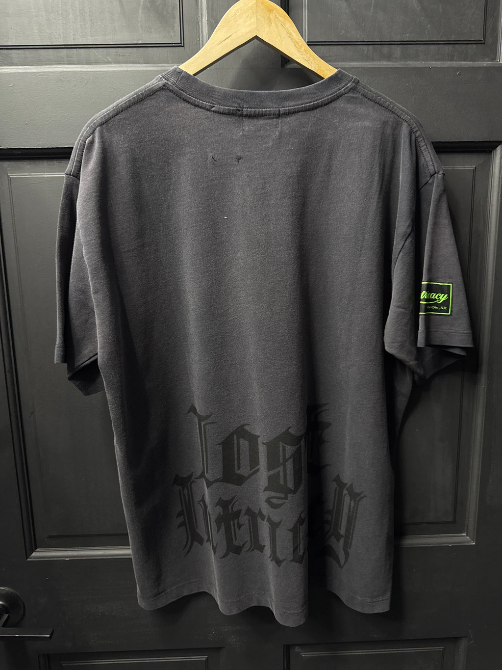 Lost intricacy rhinestone logo tee sz Large