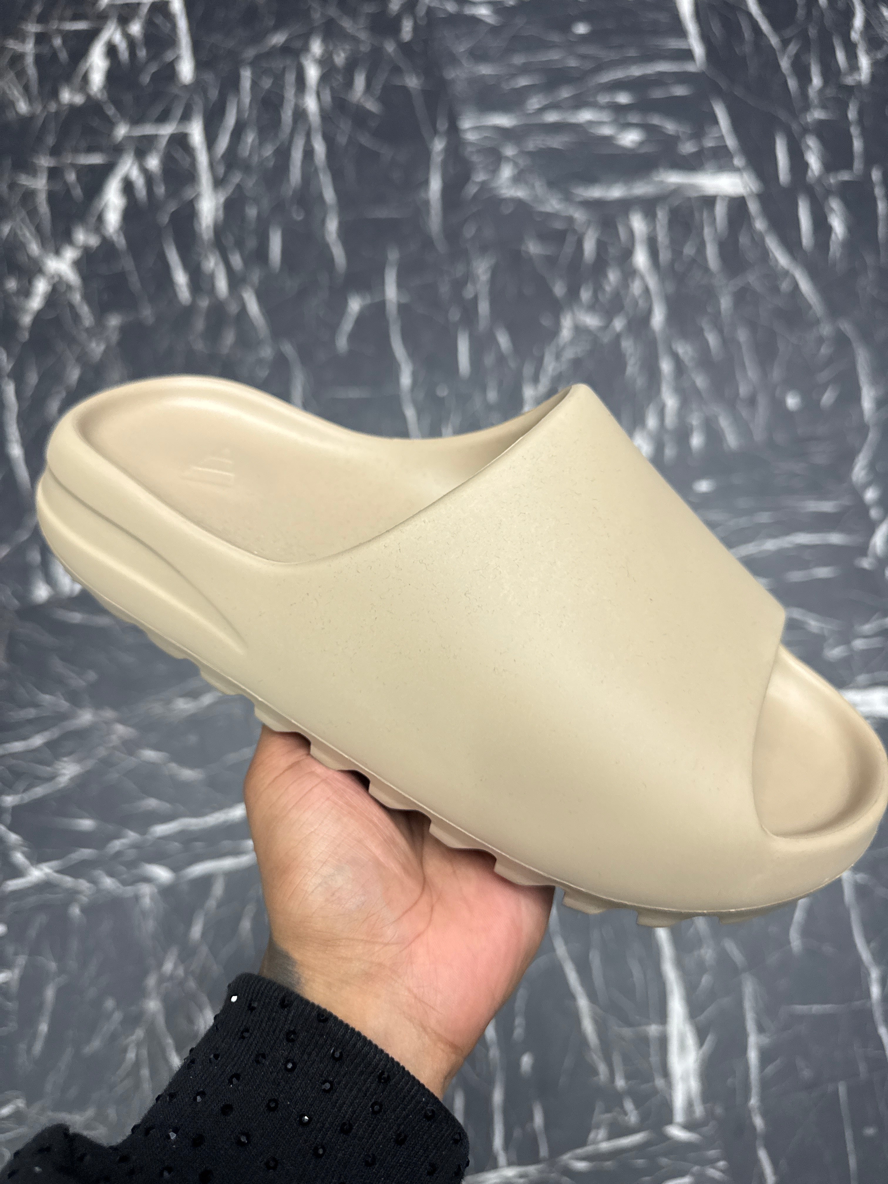 Yeezy slide pure sz 9