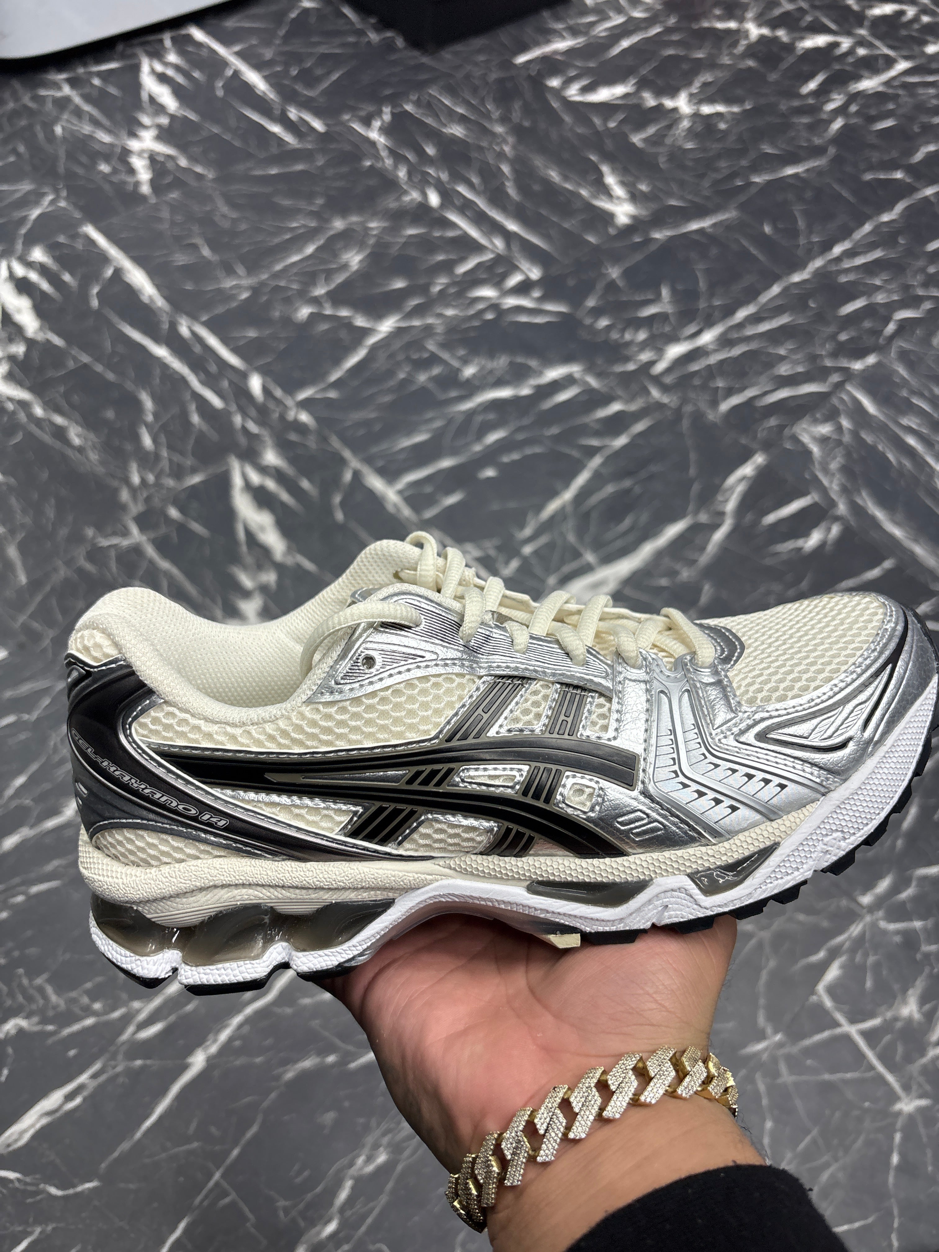 Asics 14 Cream Metalic Plum Gs