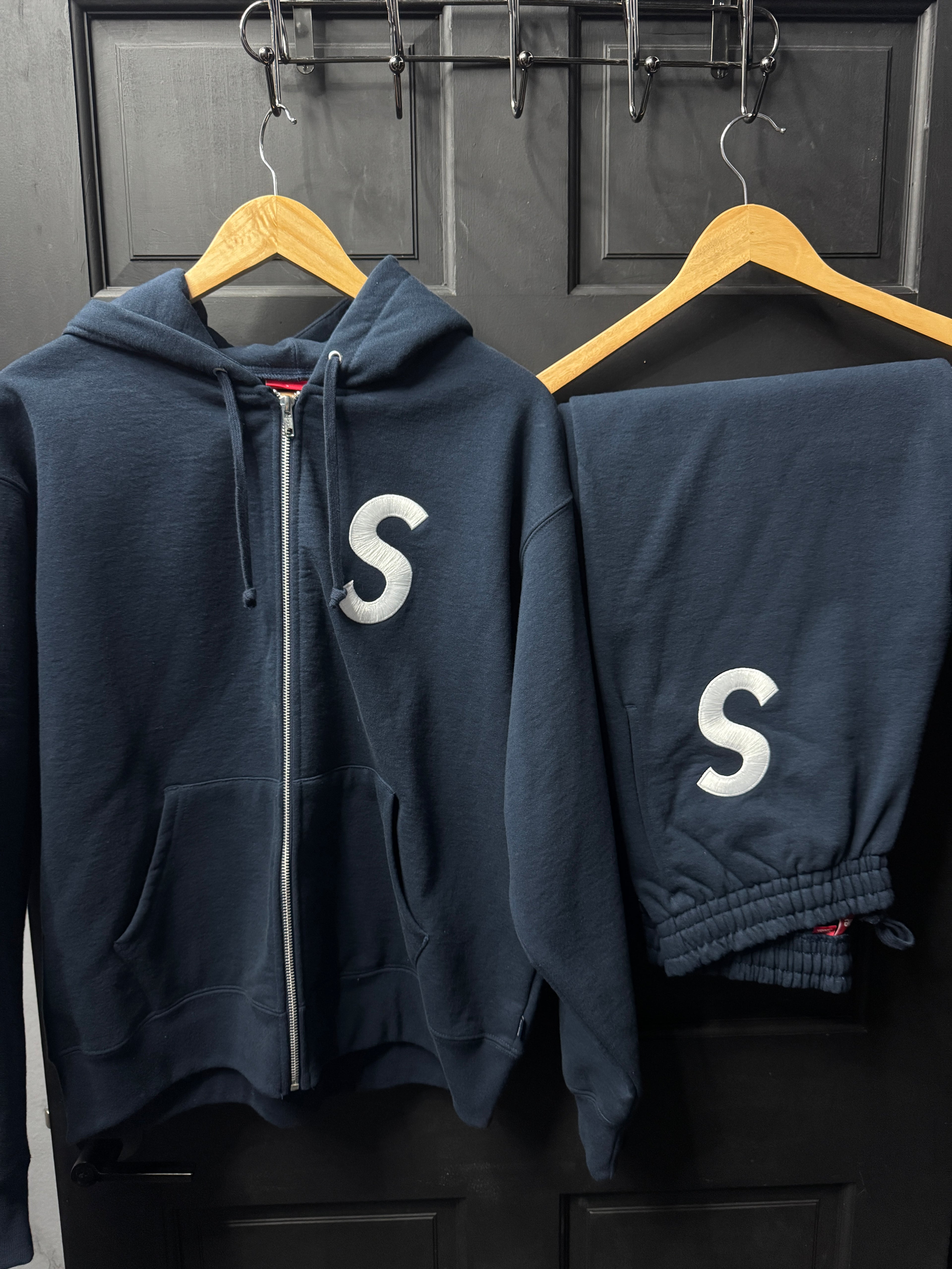 Supreme S logo sweatsuit