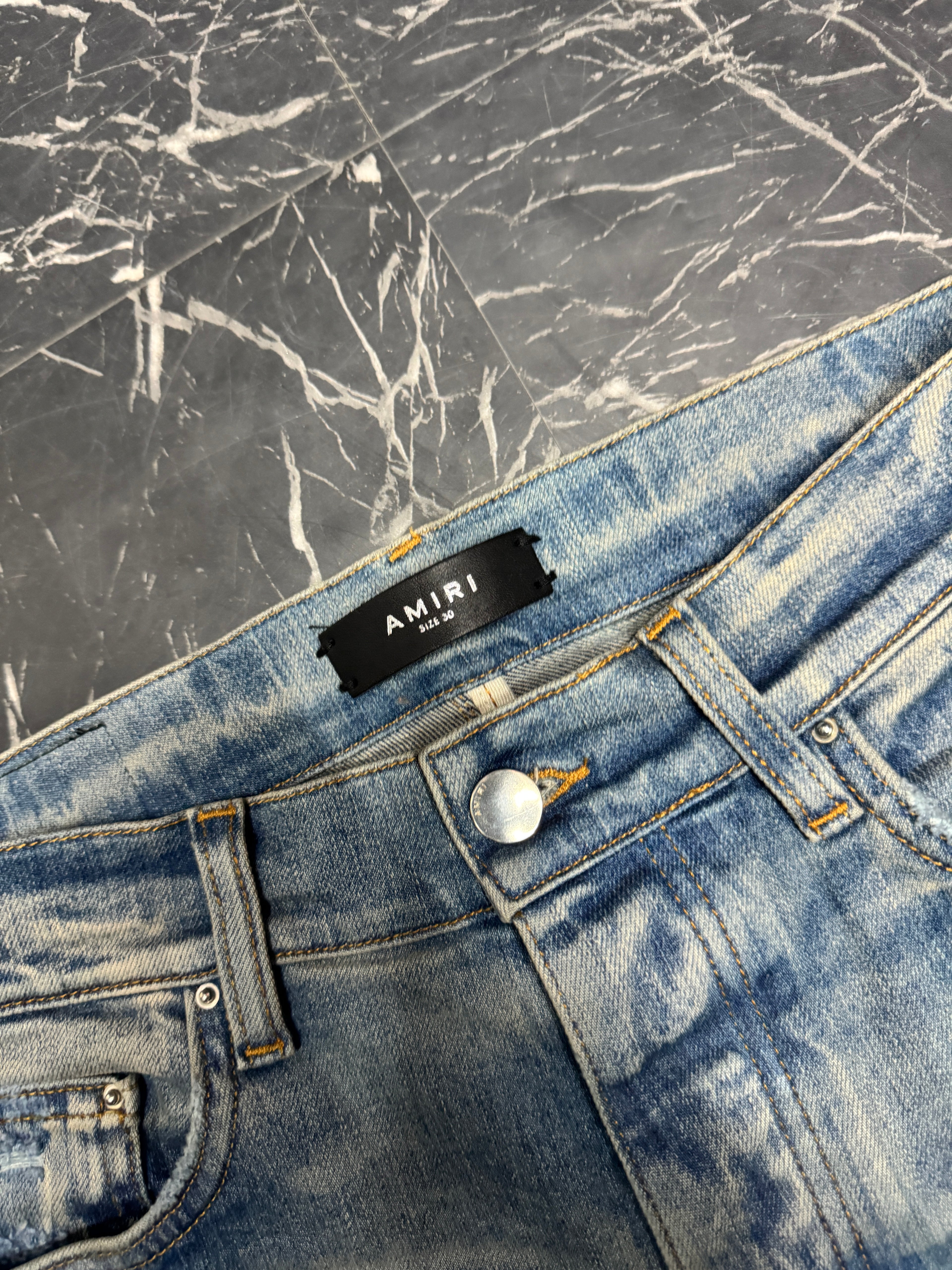 Amiri jeans English logo black patch sz 30 U